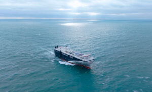Dual-Fuel Car Carrier Expands Automotive Logistics Capacity