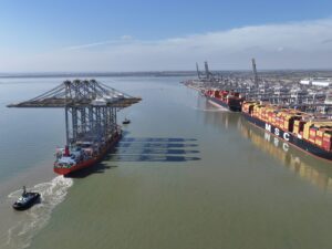Electric quay cranes prepare UK ports for larger ships