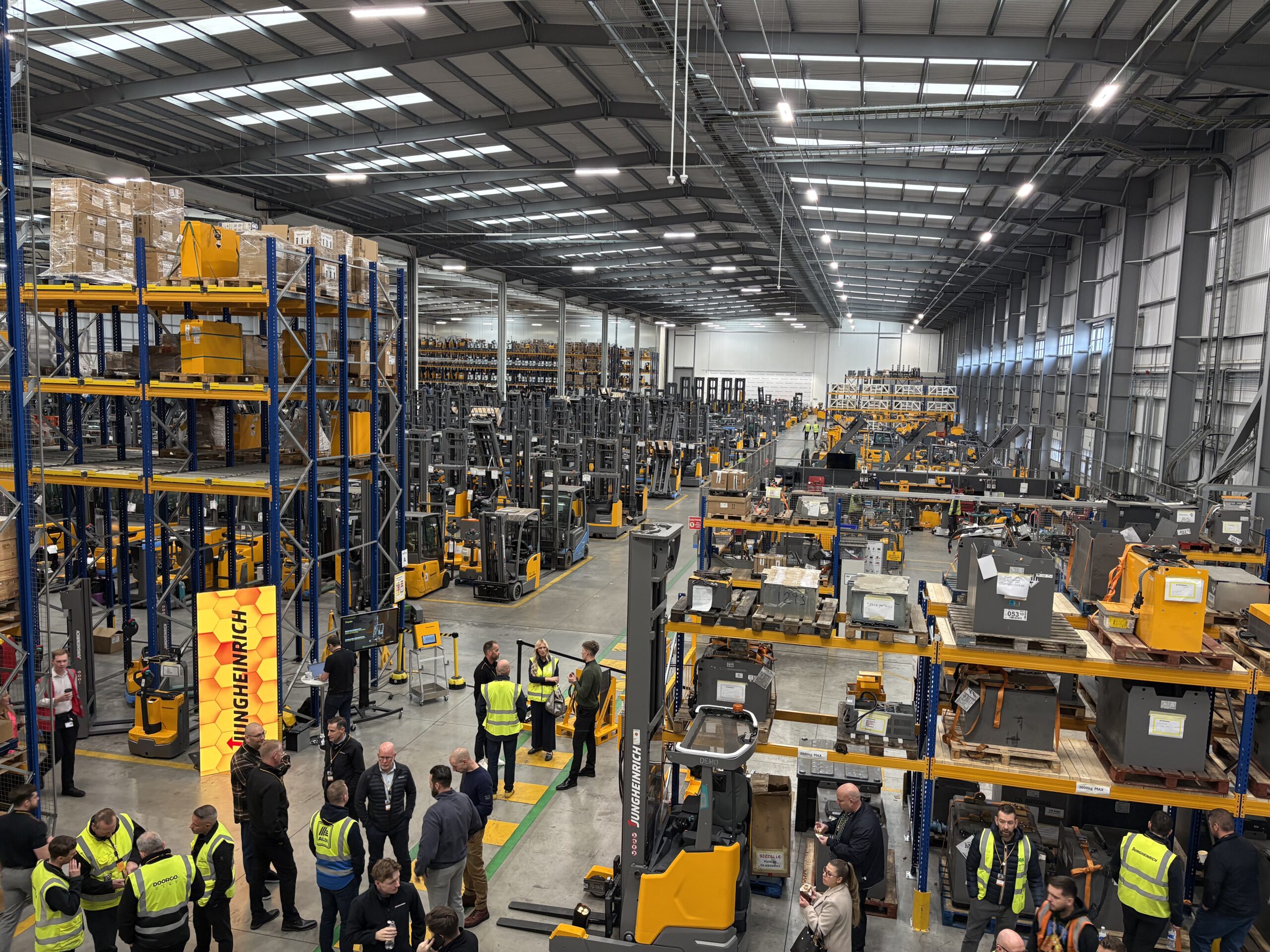 Jungheinrich and Automha target phased warehouse automation